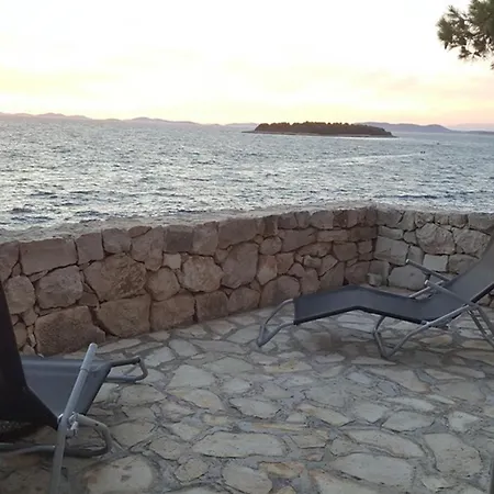 Sanja בית הארחה